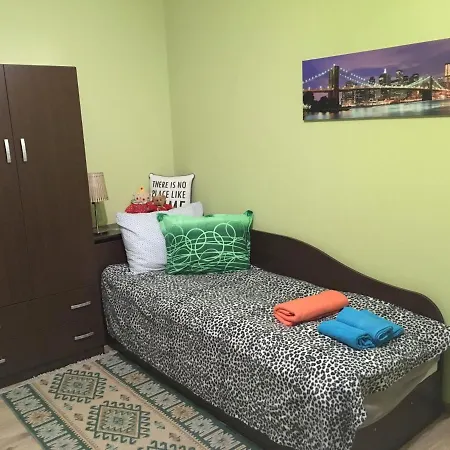 Spacious 2 Bedroom Near The City Center * София