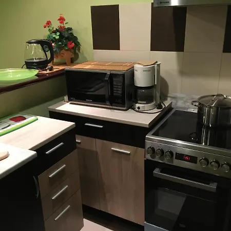 Spacious 2 Bedroom Near The City Center София